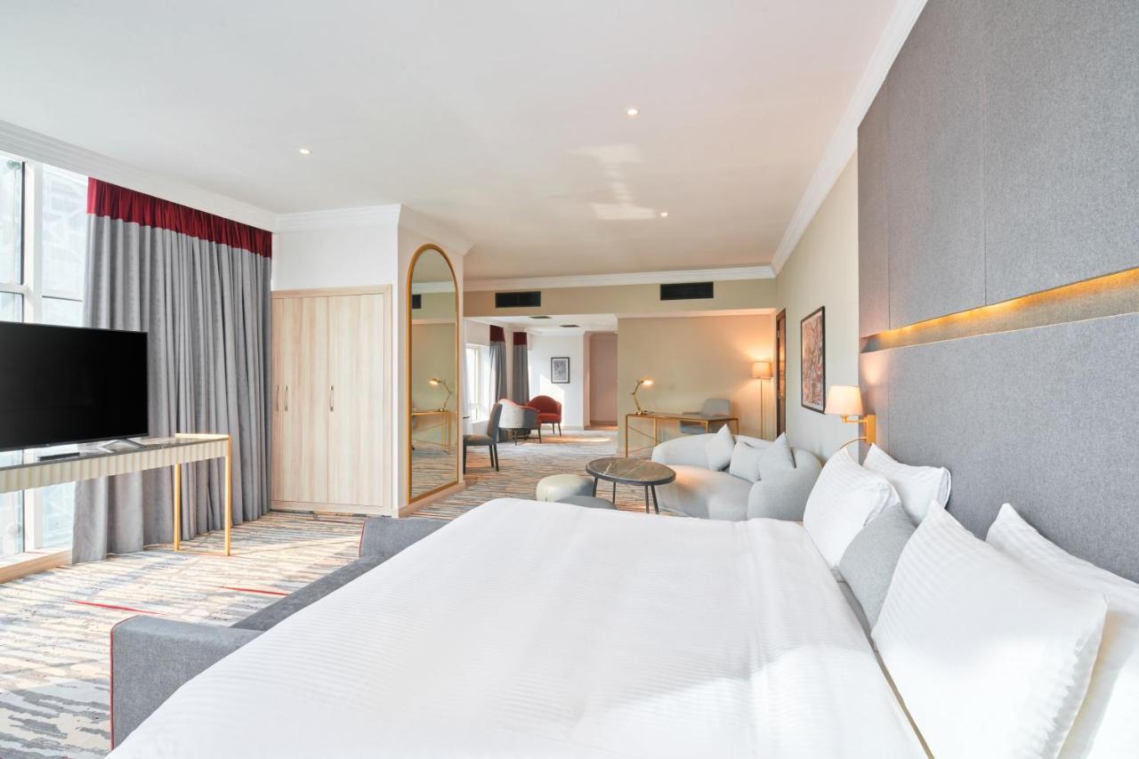 Ramada By Wyndham Doha Old Town Hotel Eksteriør billede