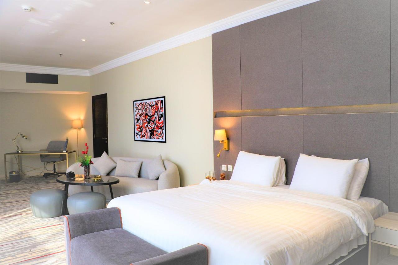 Ramada By Wyndham Doha Old Town Hotel Eksteriør billede
