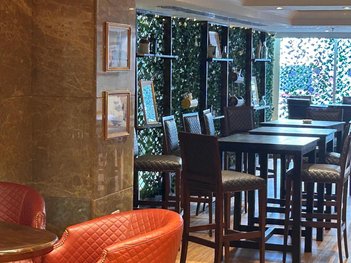 Ramada By Wyndham Doha Old Town Hotel Eksteriør billede